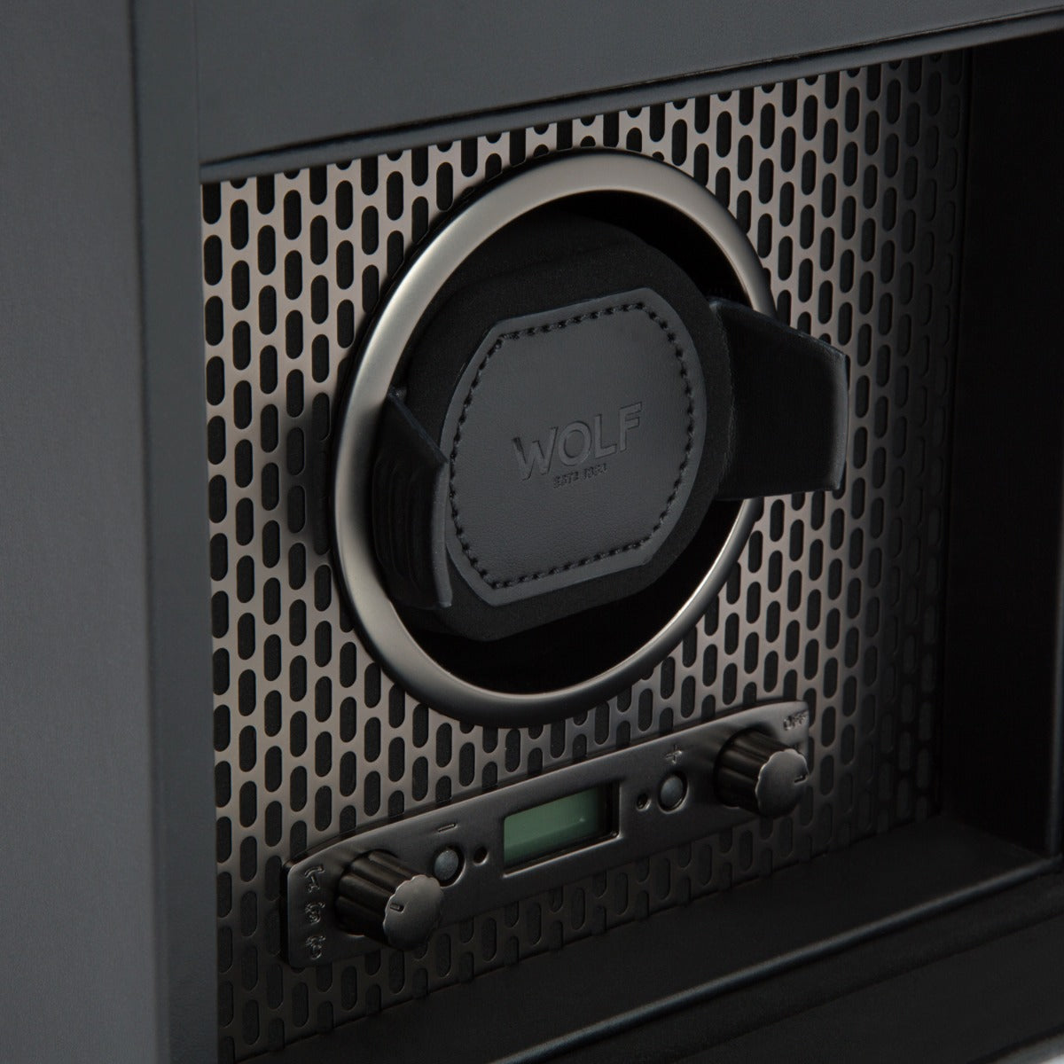 Wolf Axis Single Watch Winder with Storage 469203