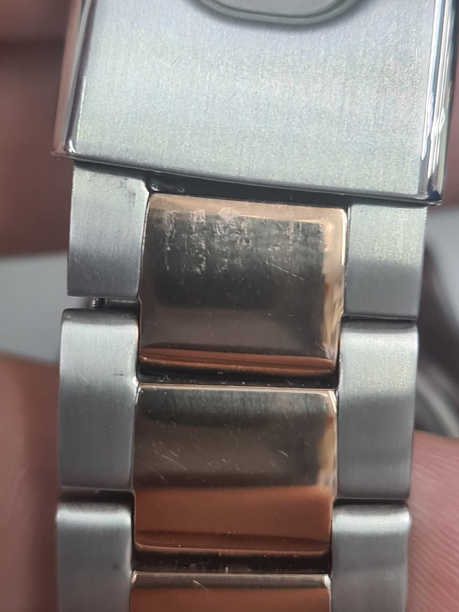 Seiko 5 Sports Mens Automatic Watch with Silver and Rose Gold Bracelet SRPE58K1 **REFURBISHED**